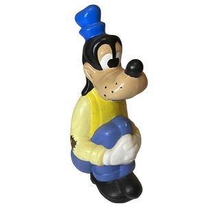 Vintage Walt Disney Goofy Sitting Ceramic Figurine